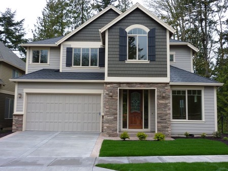 photo of garage side of completed Avocet home plan